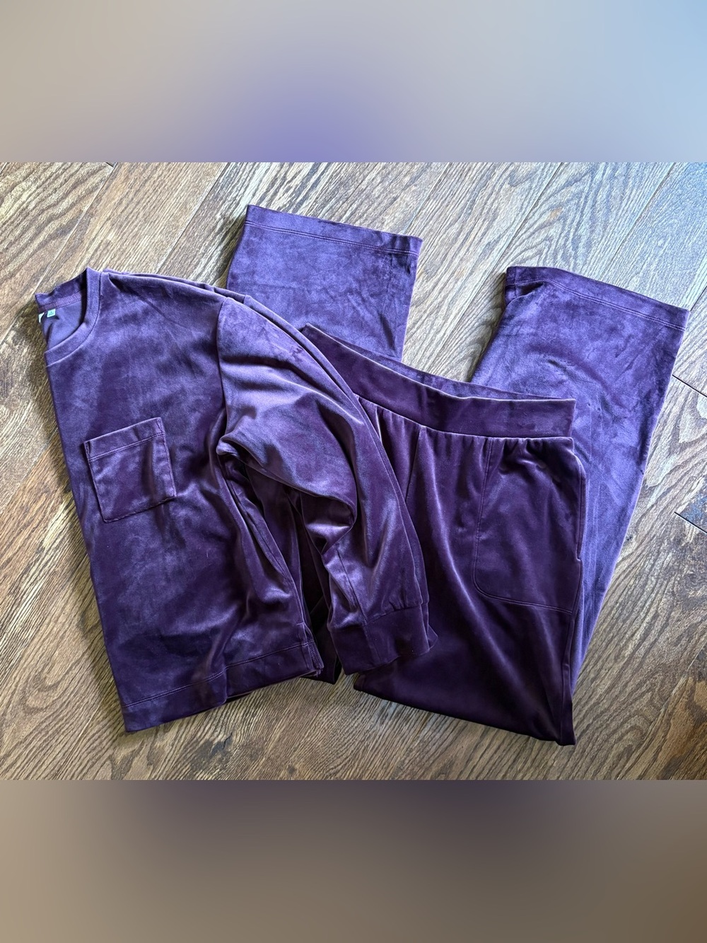 Soma velvet lounge set